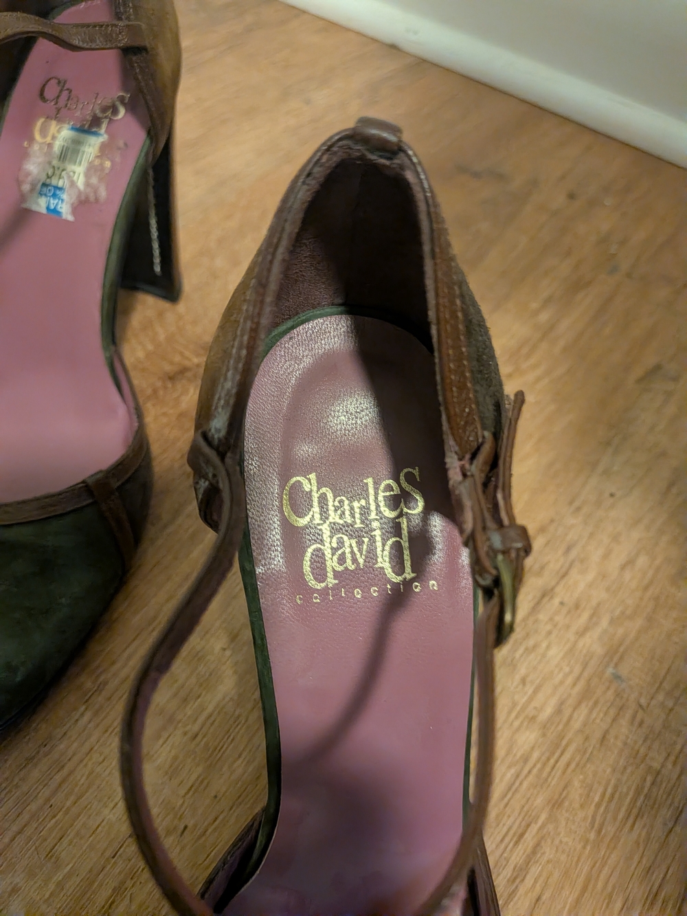 Charles David Collection Green Brown Suede Leather Mary Jane Heels 7B - Picture 3 of 8